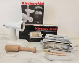 Lot 9084 KitchenAid Stand Mixer Attachment Ravioli  Food Grinder