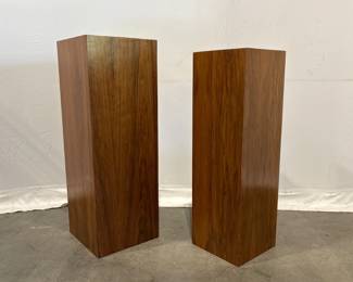 Lot 8635 2 Laminate Plant Sculpture Display Stands