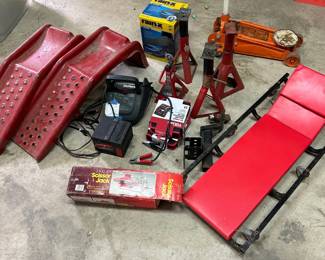 Automotive Accessories Lot With Jacks, Trailer Hitch, Car Ramps More