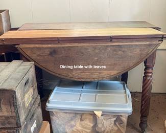 Dining Table w/ Leaves