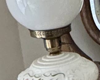 Vintage Gone with the Wind Hurricane parlor Lamp wDouble Milk glass Globe