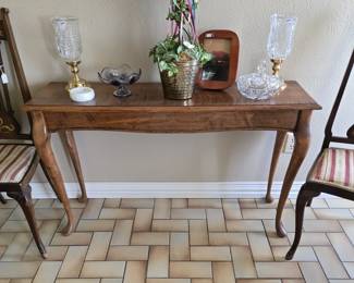 Oak Sofa/Hall/Foyer Table