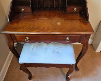 Vintage Desk / Vanity