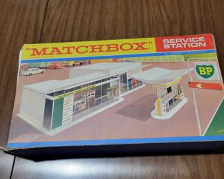 Vintage Matchbox Service Station