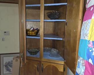 Corner hutch $75