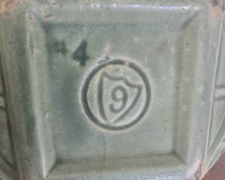 McCoy Pottery - Window Pane