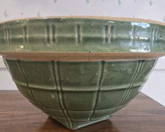 McCoy Pottery - Window Pane