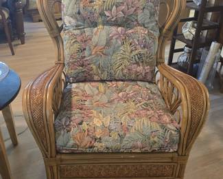 beautiful bent wicker chair