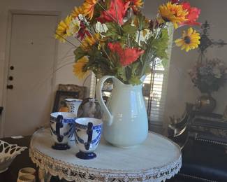 large table-top display stand