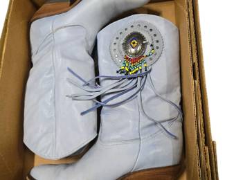 Zodiac  Women’s 7 1/2 Deerskin boots