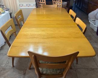 Haywood Wakefield
Excellent condition
One owner