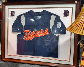 Tigers signed Jersey Orlando