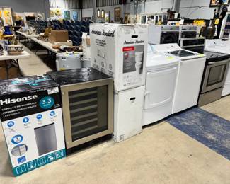 Mini Fridge, Wine Cooler, Toilets, Washers & Dryers & Stoves Orlando Estate Auction