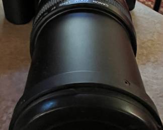 Canon EOS Rebel w Zoom Lens