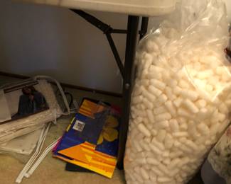 Packing peanuts