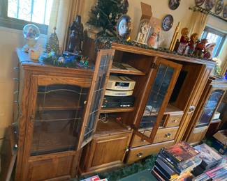 Entertainment center