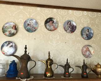 Decorative collector plates