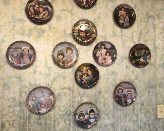 Decorative collector plates