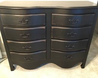 MAGNOLIA Chest of Drawers