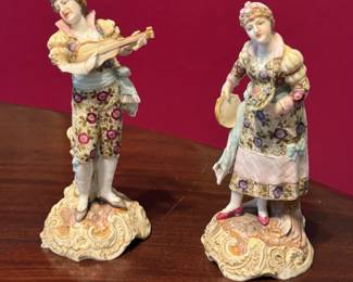 Figurines, porcelain