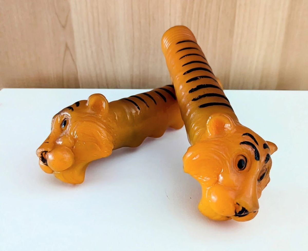 1965 Esso handlebar grips