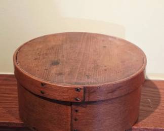 Wooden Shaker-Style Box, Early 20th Century