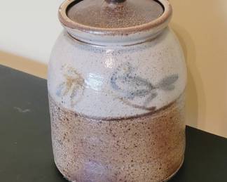 Stoneware Jar With Lid, 8 Inches Tall