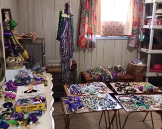 Mardi Gras Items