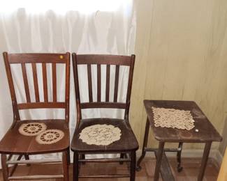 vintage furniture may be antiques with doilies