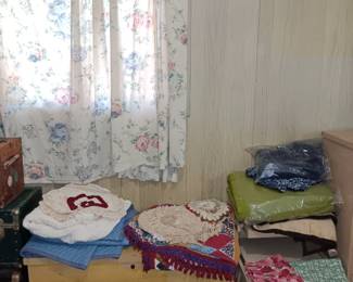 blankets, doilies, and placemats
