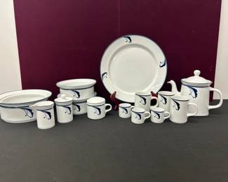 14 Pcs Dansk Flora Bayberry Serving Pieces More