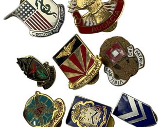 Military Pins Enameled Utmost of Power Audacia Vigilans Night Hides Not Wisdom Leavenworth Servin