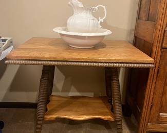 Parlor table with claw and glass Legs
JOHN EDWARDS
WARRENTED IRONSTONE
PITCHER STAMPED
CONGRESS 8 AND BOWL
VICTORY