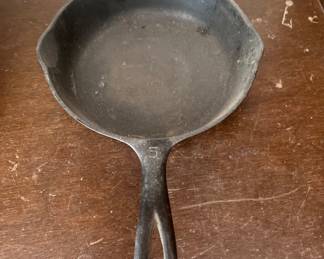 Cast iron skillet 