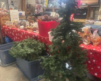 Several christmas trees in different sizes 