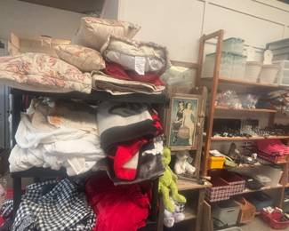 Comforter sets, weighted blanket, sheets