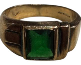 10K Gold Green Stone Ring 