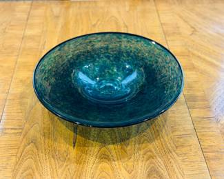 Art glass bowl