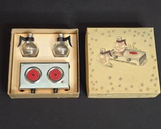 Vintage 1950s Hotplate Coffee Pot Salt and Pepper Set