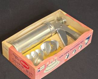 Vintage Wear Ever Cookie Gun