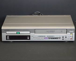 Vintage Hitachi DVD/VHS player