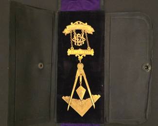 Past Master Masonic Breast Jewel