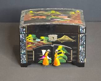 Vintage Black Lacquered Jewelry/Music Box