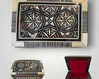 Vintage Mother of Pearl Jewelry/Trinket Box