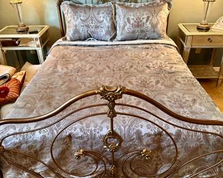 Beautiful Metal Bed Frame
Queen Size Mattress
Pier 1 Mirrored Night Stands
Matching Lsmps