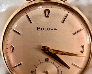 14K Gold Bulova Pocket Watch
WORKS GREAT