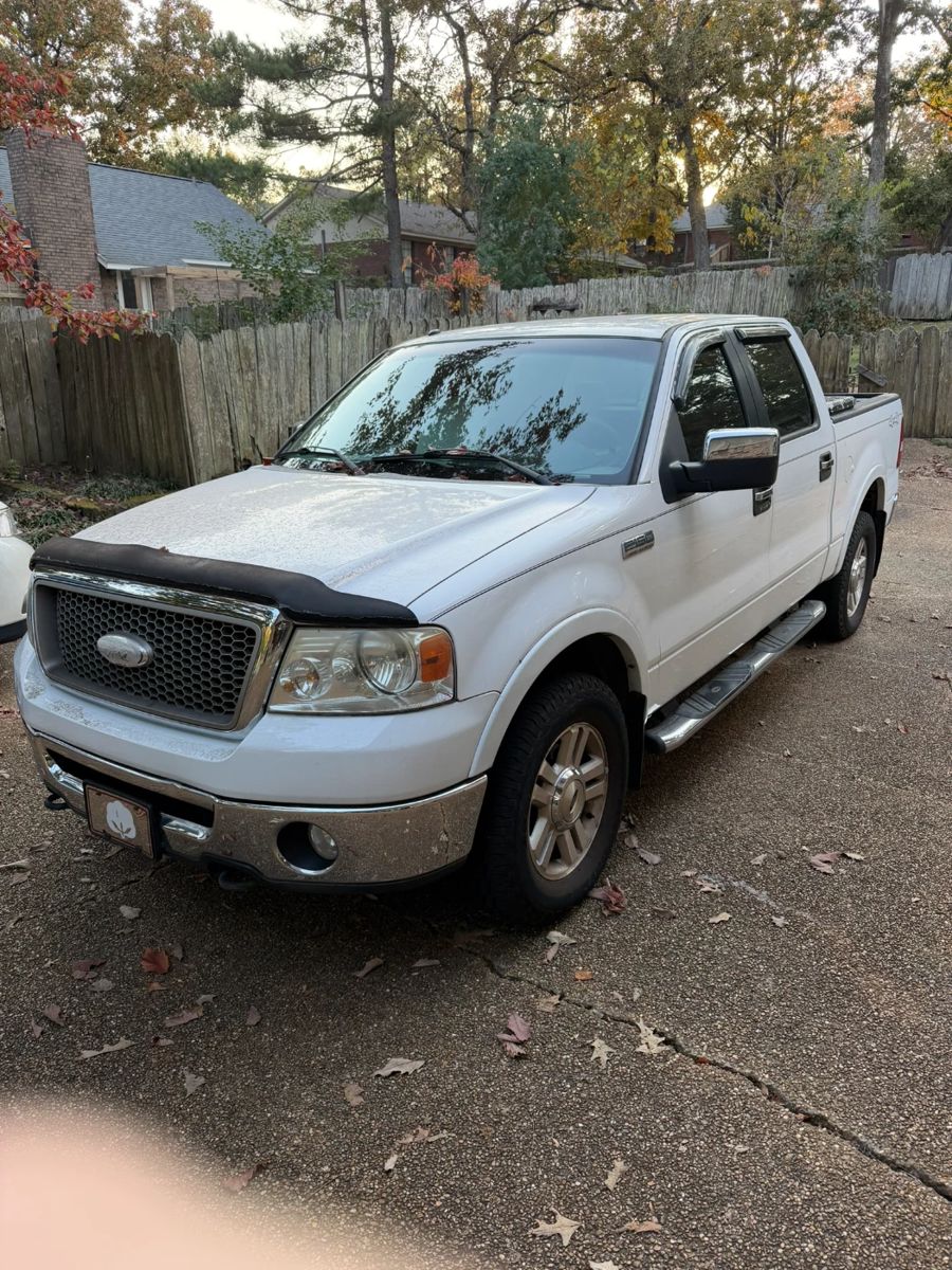 2006 Ford F150 Four Wheel Drive XLT SuperCrew
