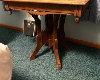 Eastlake Plant Stand