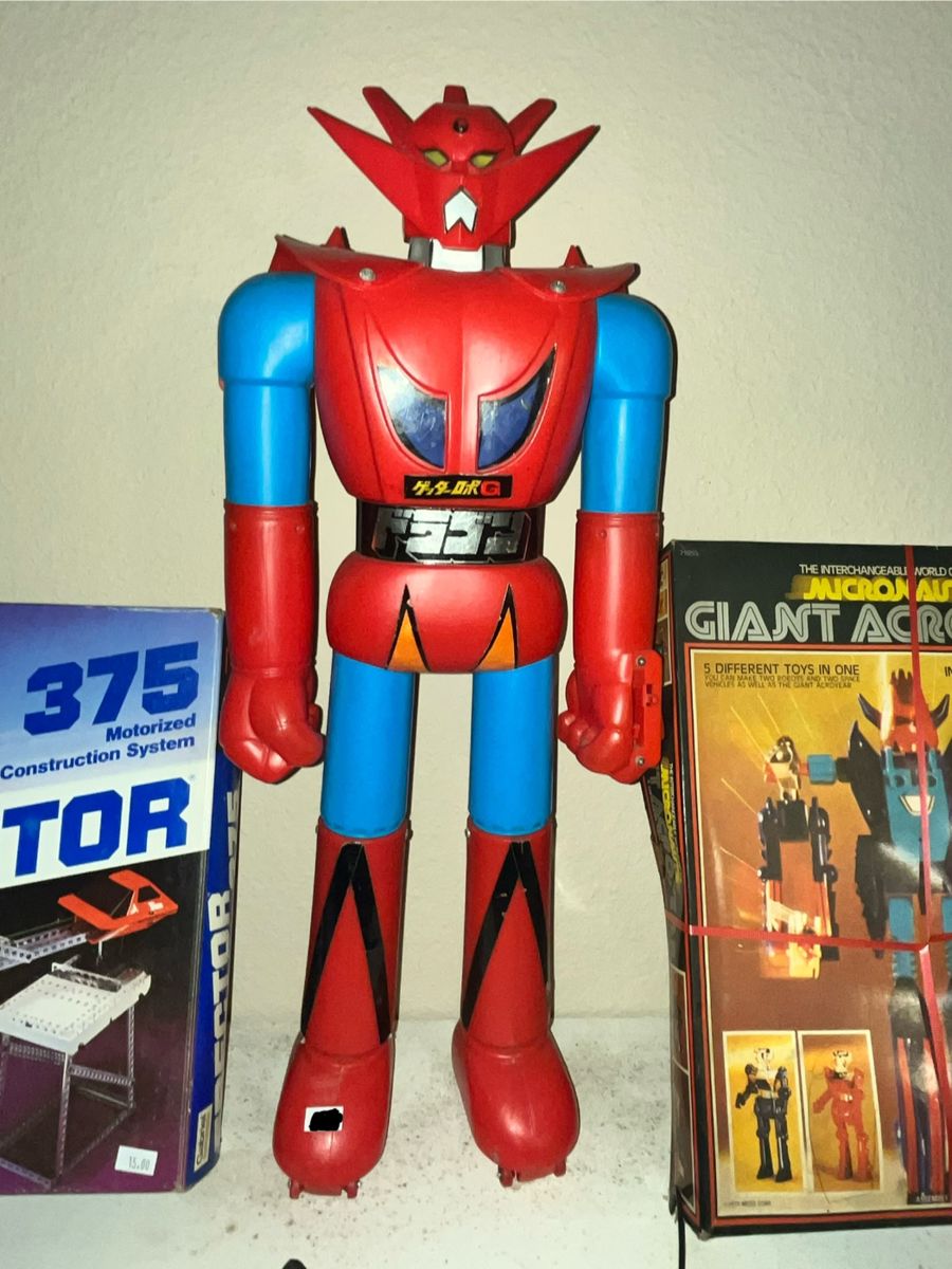 "I AM JUMBO MACHINDER! I COMMAND YOU TO ATTEND THIS SALE!"