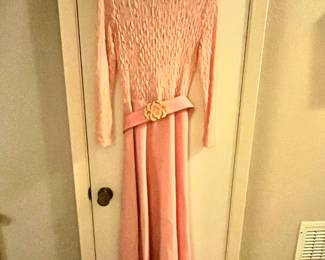 WONDERFUL GROUPING OF VINTAGE CLOTHING! 